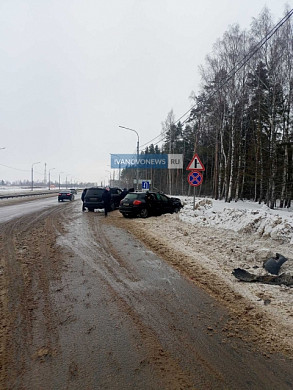 ДТП с двумя пострадавшими произошло в Ивановском районе